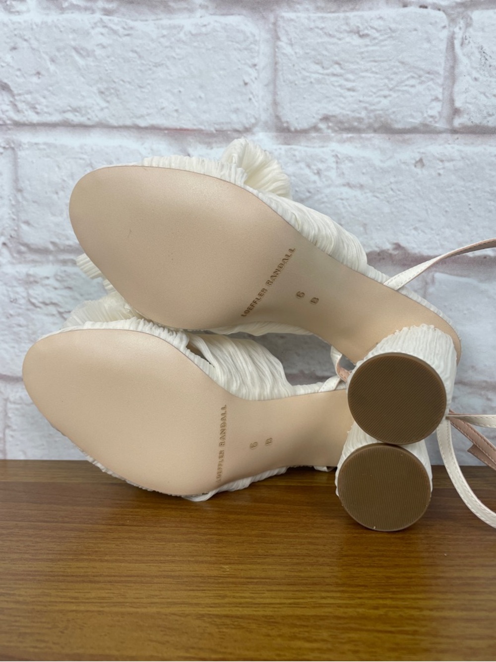 Loeffler Randall Camellia Pearl Fabric Bow Ankle Strap Heels Size 6 - Picture 4 of 9